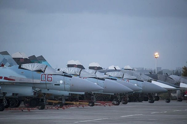 we.ua - На військовому аеродромі в Росії знищено винищувач СУ-27