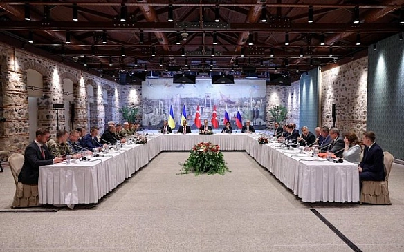 we.ua - Голова МЗС Туреччини: Україна та Росія досягли принципової домовленості про саміт лідерів
