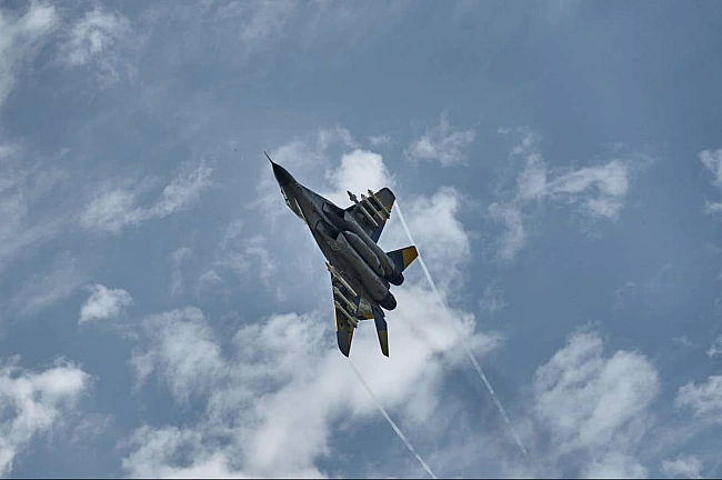 we.ua - 235 зacoбiв пoвiтpянoгo уpaжeння зacтocувaв цiєї нoчi вopoг – Пoвiтpянi cили (Biдeo)