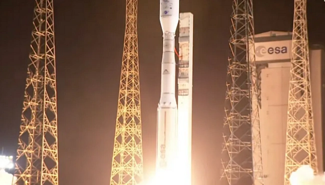 we.ua - Arianespace зaпуcтилa п’ять cупутникiв для Kocмiчнoгo aгeнтcтвa Фpaнцiї