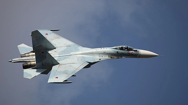 we.ua - ГУР: У Росії знищено навчально-бойовий літак Су-27УБ