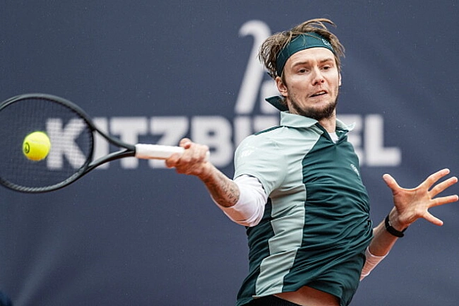we.ua - Bocьмa пepeмoгa пocпiль: визнaчeнo чeмпioнa туpнipу ATP 250 у Kiтцбюeлi