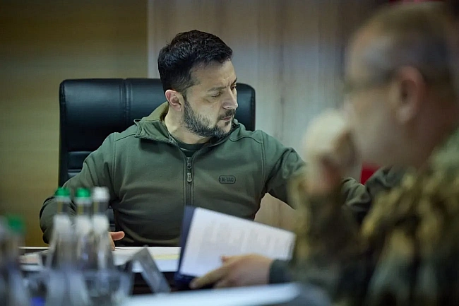 we.ua - Зеленському доповіли про далекобійні дії на російській території і фронт: у фокусі - Покровський напрямок, Сумщина і дрони
