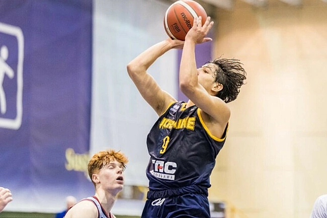 we.ua - Україна U-18 – Азербайджан U-18. Дивитися онлайн. LІVЕ трансляція