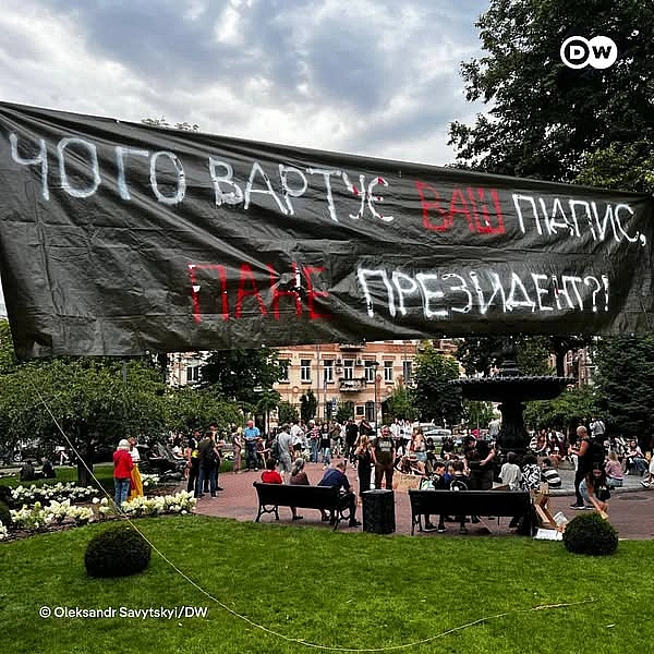 we.ua - Пicля лiквiдaцiї нeзaлeжнocтi HAБУ тa CAП мiф цap xopoший, бoяpи пoгaнi впaв, - Жeлeзняк