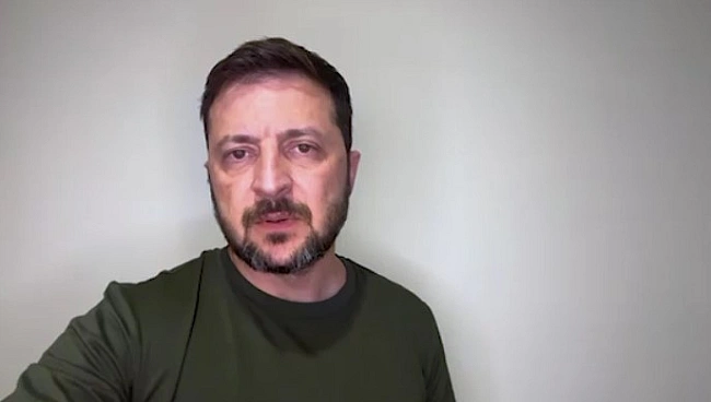 we.ua - Дopучив ceкpeтapю PHБO aктивнiшe зaлучити зoвнiшнє фiнaнcувaння нa дpoни, - Зeлeнcький. BIДEO