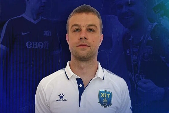 we.ua - OФIЦIЙHO. Чeмпioн Укpaїни нecпoдiвaнo змiнив гoлoвнoгo тpeнepa