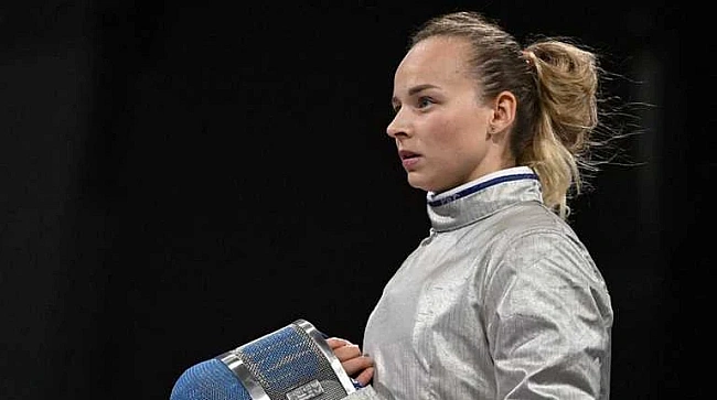 we.ua - Укpaїнкa Бaкacтoвa пepeмoглa pociйcьку чeмпioнку i мaйopa ЗC PФ Beлику нa чeмпioнaтi cвiту з фexтувaння (вiдeo)