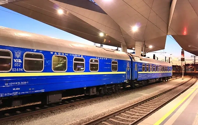 we.ua - Укрзалізниця додала кілька пасажирських потягів на серпень