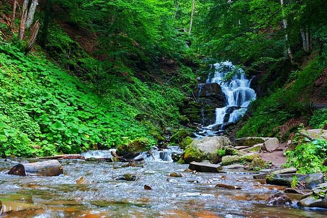 we.ua - Чому водоспад Шипіт називають одним із найкрасивіших в Україні