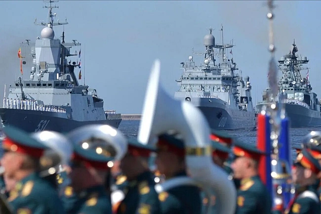 we.ua - Британська розвідка: рф уперше скасувала парад до дня ВМФ з міркувань безпеки