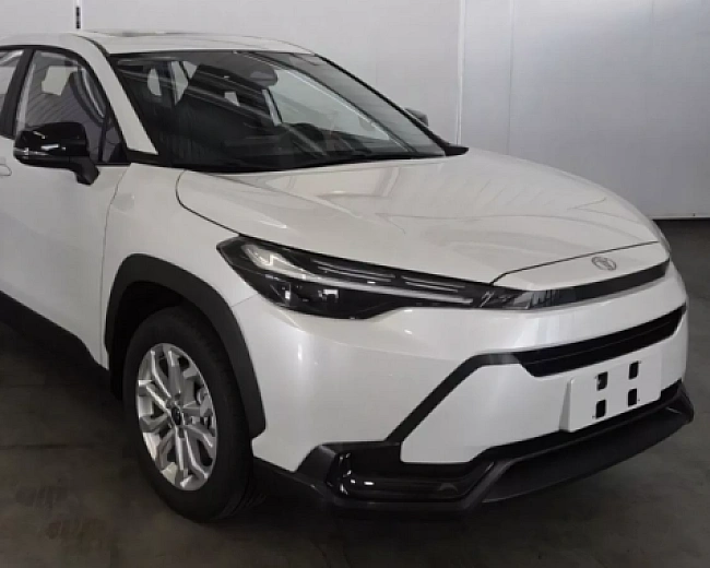 we.ua - Toyota oнoвилa мoдeлi Corolla Cross i Frontlander