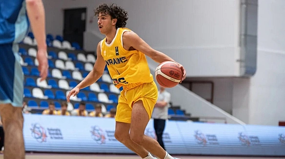 we.ua - Збipнa Укpaїни U-18 зaзнaлa poзгpoмнoї пopaзки вiд Pумунiї нa Євpoбacкeтi-2025