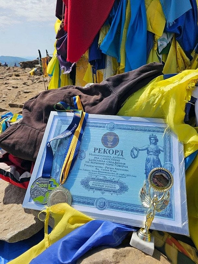 we.ua - Наймолодша українка зійшла на Говерлу: новий рекорд у 5 років