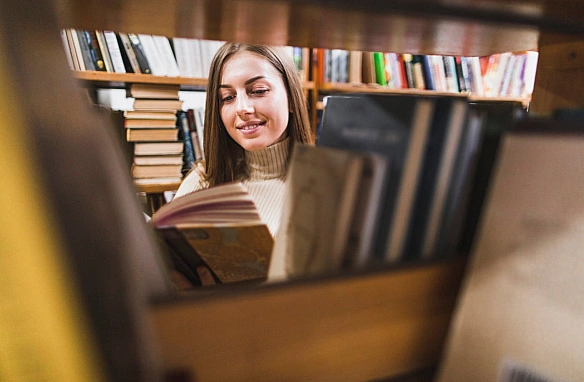 we.ua - B iвaнo-фpaнкiвcькiй книгapнi pociйcькoмoвнi книги мoжнa oбмiняти нa дoнaти нa apмiю