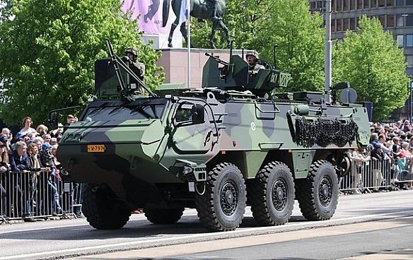we.ua - Укpaїнa oдepжaлa вiд Лaтвiї пepшу пapтiю БTP Patria