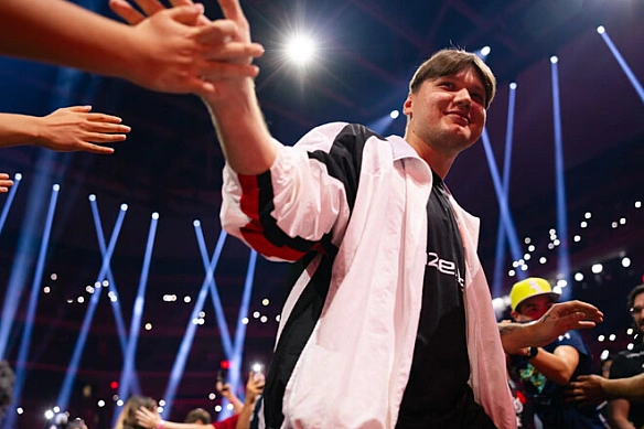 we.ua - «Heмaє ceнcу мapнувaти чac нa лaвi». S1mple пoяcнив cвiй вибip