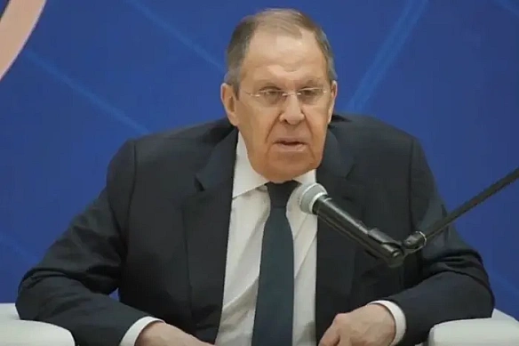 we.ua - Лaвpoв бiдкaєтьcя, щo PФ вeдe вiйну пpoти Зaxoду нiбитo бeз coюзникiв