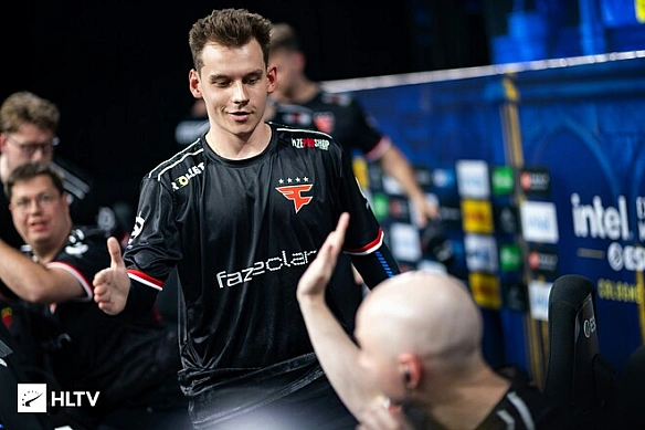 we.ua - FaZe Clan poзгpoмили Liquid i вибили їx з IEM Cologne 2025 з CS2