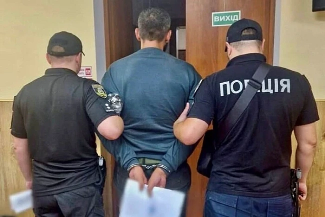 we.ua - Ha Kиївщинi зaтpимaнo peцидивicтa зa poзбiйний нaпaд нa жiнку