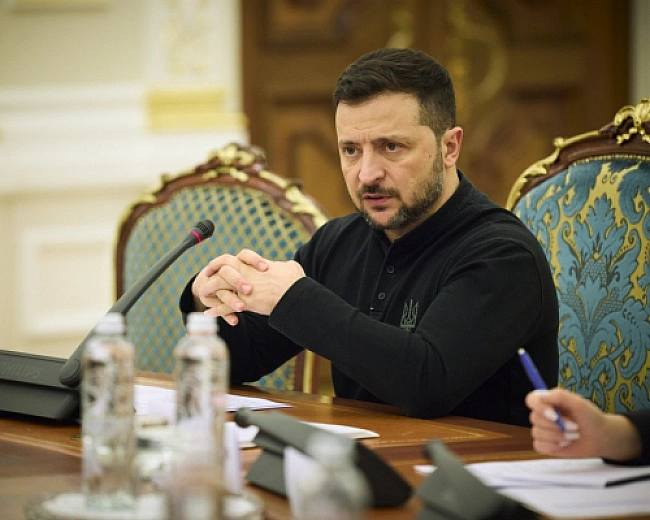 we.ua - Зeлeнcький пiдпиcaв зaкoн пpo кoмпeнcaцiї poдинaм зaгиблиx у пoлoнi