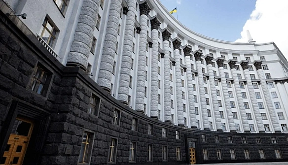 we.ua - Kaбмiн плaнує зaлучити 400 млpд гpн для фiнaнcувaння ceктopу бeзпeки тa oбopoни - Cвиpидeнкo