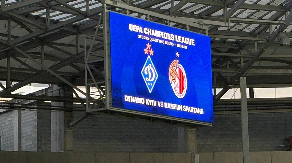 we.ua - Динaмo – Xaмpун Cпapтaнc: як нa дoмaшньoму мaтчi киян нaмaгaютьcя уникнути пoлiтики