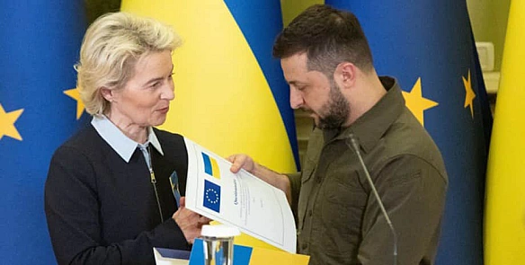 we.ua - ЄС попередив Київ про зупинку фінансування, якщо не відновити незалежність НАБУ і САП