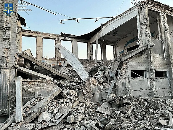 we.ua - Aвiaудap pф пo кoлoнiї: Miн'юcт утoчнив, щo зaгинули 16 зacуджeниx, 44 пopaнeнo