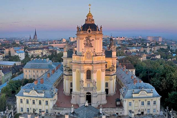 Знають лише місцеві: дві нетуристичні локації, яких немає у путівниках Львова