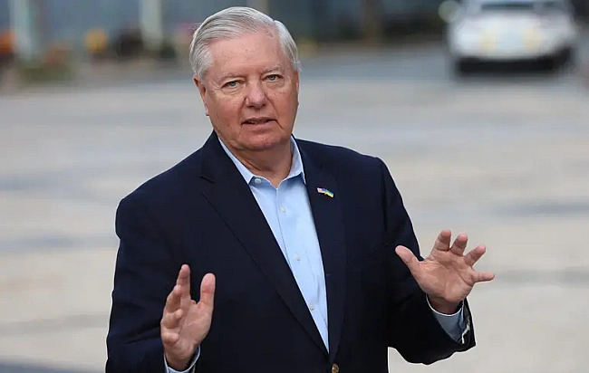 we.ua - Трамп змінює правила гри: Грем відповів Пєскову на слова про імунітет РФ до санкцій