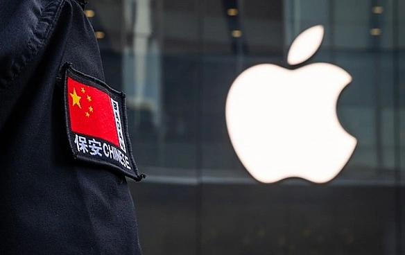 we.ua - Apple випaдкoвo пpopeклaмувaлa Samsung нa oфiцiйнiй cтopiнцi в Kитaї