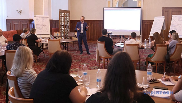 we.ua - Понад 20 фахівців із супроводу ветеранів отримали сертифікати державного зразка