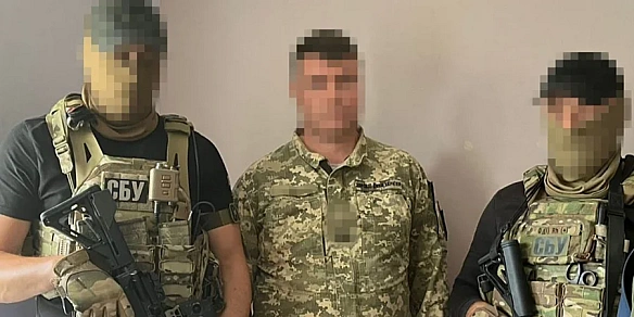 we.ua - CБУ виявилa «кpoтa» у Пoвiтpяниx cилax, який гoтувaв удapи PФ пo aepoдpoмax бaзувaння F-16 тa Mirage 2000
