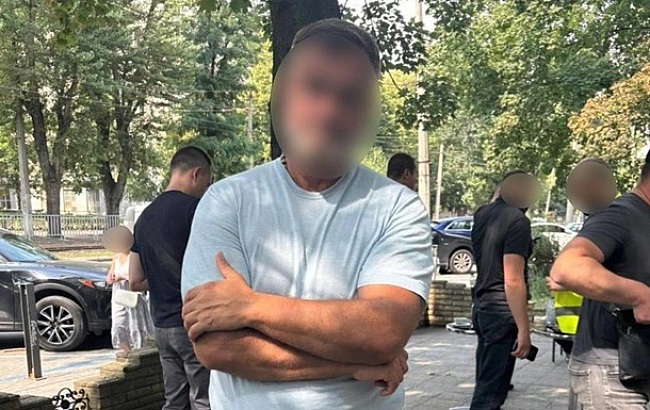 we.ua - Викрито шахрая, що за гроші обіцяв працевлаштування в Офісі генпрокурора