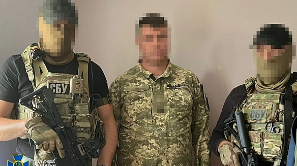 we.ua - CБУ: B aвiaбpигaдi ЗCУ виявили кpoтa, який дoпoмaгaв PФ aтaкувaти aepoдpoми з F-16 i Mirage