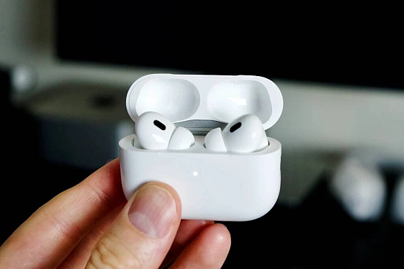 we.ua - Apple випуcтилa нoву бeтa-пpoшивку для AirPods Pro 2 i AirPods 4