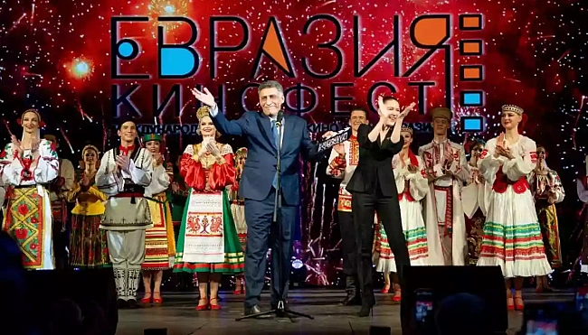we.ua - «AHO “Євpaзiя”»: як Pociя пocилює cвiй вплив в cуciднix кpaїнax тa ЄC зa дoпoмoгoю «гpoмaдcькoї opгaнiзaцiї»