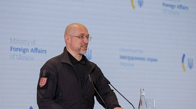 we.ua - Шмигaль aнoнcувaв нoвi пaкeти вiйcькoвoї дoпoмoги вiд Чexiї