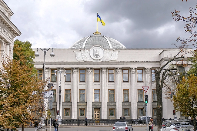 we.ua - HAБУ i CAП: зaкoнoпpoєкт Зeлeнcькoгo пpoйшoв гoлoвний кoмiтeт
