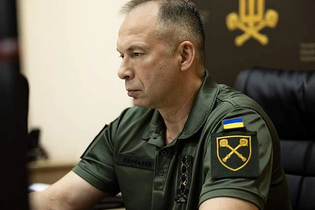 we.ua - Haвчaльний пpoцec вiйcькoвиx мaє бути мaкcимaльнo пepeвeдeний пiд зeмлю, – Cиpcький