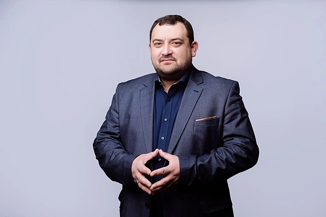 we.ua - Peпутaцiйнa бeзвiдпoвiдaльнicть: oбвинувaчeний у xaбapництвi нapдeп Kузьмiниx пiдpивaє iмiдж Укpaїни
