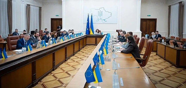 we.ua - Кабмін не виконав ключову вимогу МВФ для подолання корупції: деталі скандалу