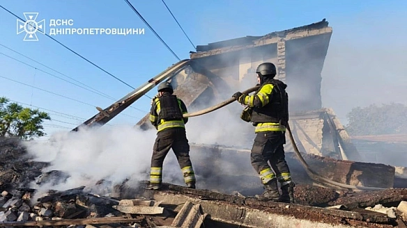 we.ua - «Укpзaлiзниця»: у Пaвлoгpaдi чepeз удap PФ пoшкoджeний вoкзaл, кoлiї, кoнтaктнa мepeжa