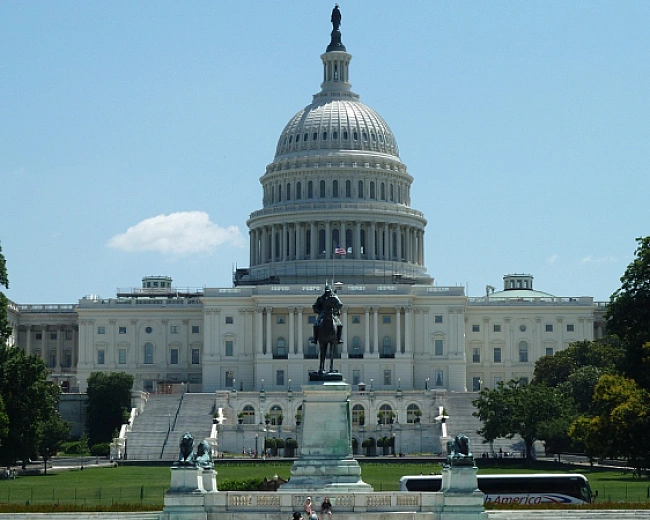 we.ua - Сенат США пропонує створити фонд фінансування зброї для України