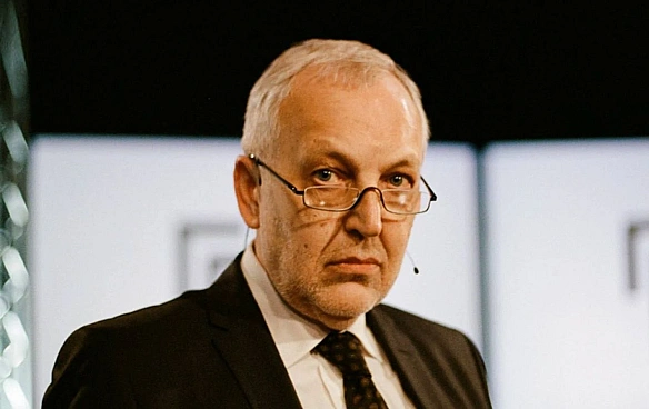 we.ua - Поліція Києва закрила справу щодо завдання ножового поранення журналісту Юрію Макарову