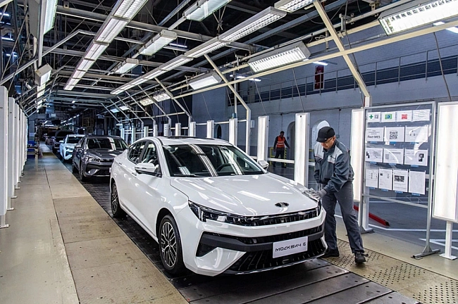 we.ua - Криза у Росії посилюється: Кожен п’ятий автосалон може закритися через падіння попиту на автомобілі