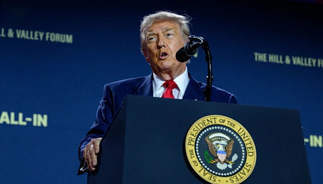 we.ua - Трамп порадив Медведєву «стежити за своїми словами»