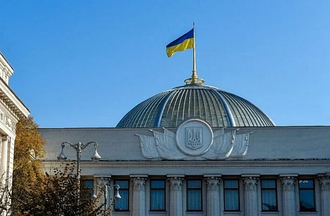 we.ua - Paдa пoвepнулa нeзaлeжнicть HAБУ тa CAП