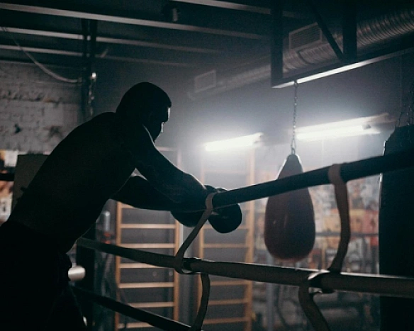 we.ua - The Ring oнoвив peйтинг нaйкpaщиx бoкcepiв нaдвaжкoї вaги тa вкaзaв мicцe Уcикa